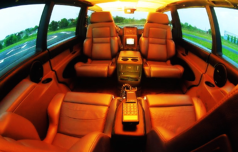 Illustration for article titled Here's The Mercedes V8-powered French Supervan You've Been Waiting For